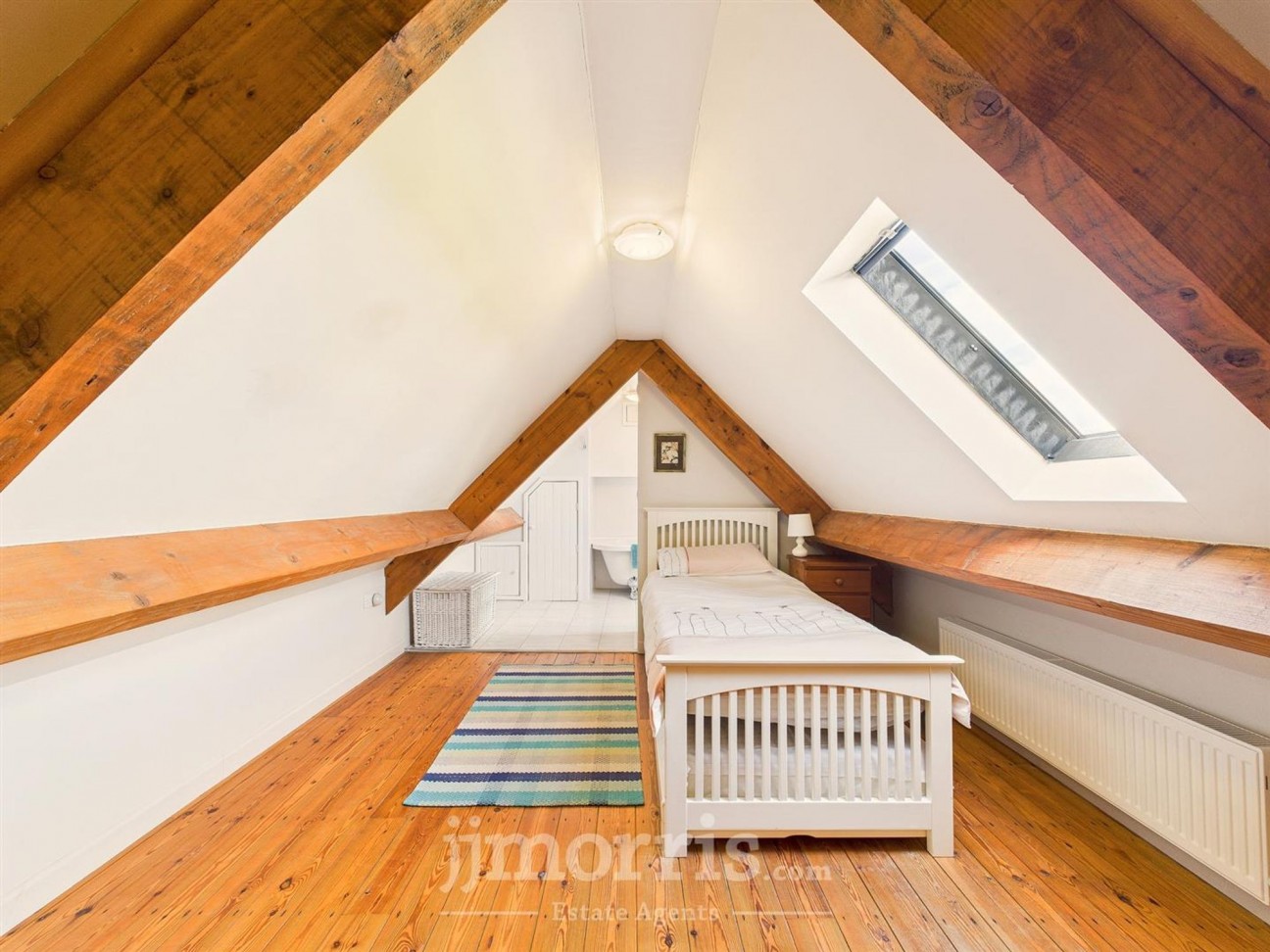 Landshipping, Narberth, SA67