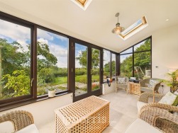 Landshipping, Narberth, SA67