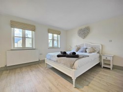 West Street, Newport, SA42