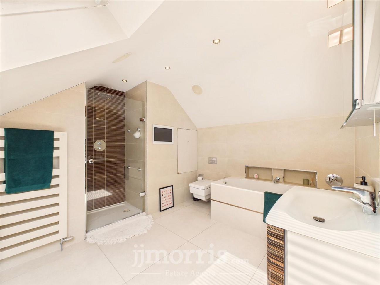 Maes Yr Afon, Goodwick, SA64
