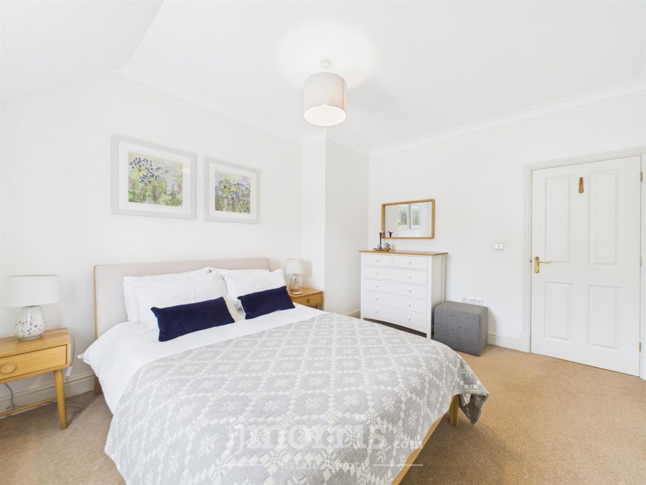 7 Gerddi Windsor, Newport, SA42