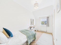 7 Gerddi Windsor, Newport, SA42