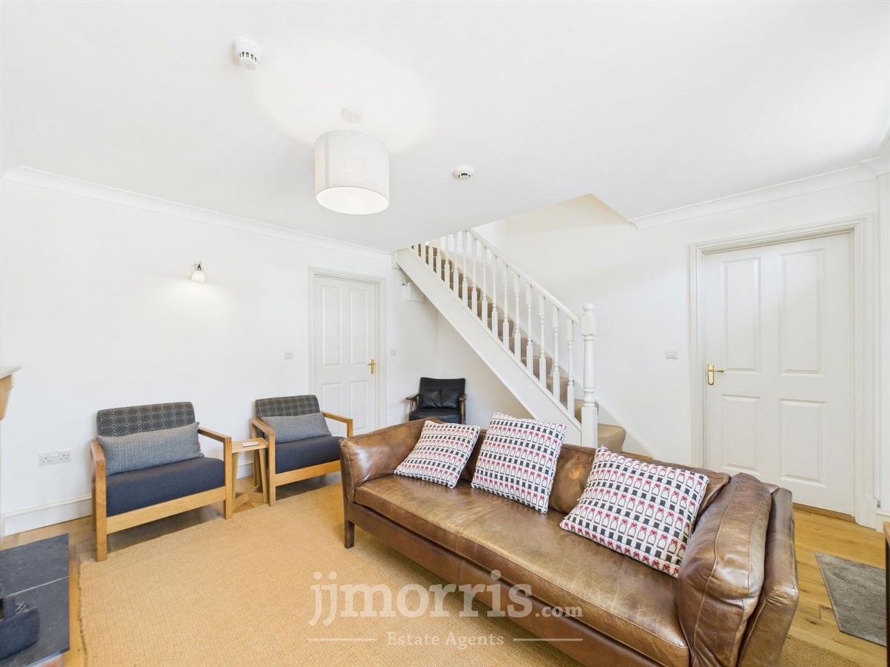 7 Gerddi Windsor, Newport, SA42