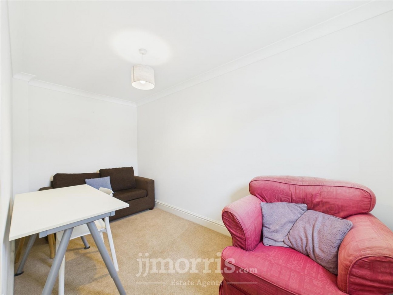 7 Gerddi Windsor, Newport, SA42