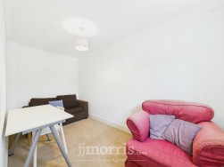 7 Gerddi Windsor, Newport, SA42