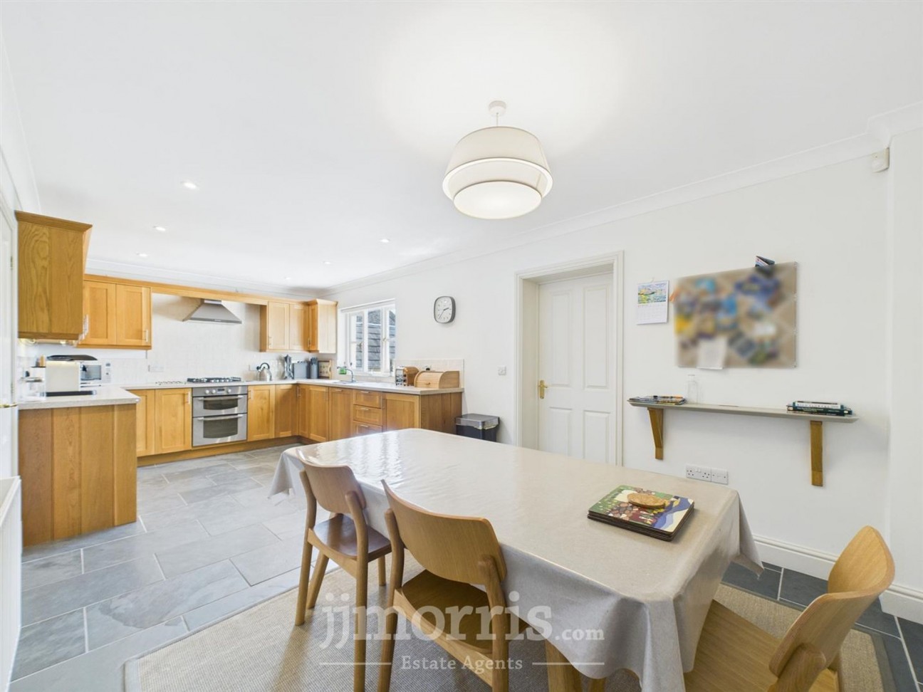 7 Gerddi Windsor, Newport, SA42