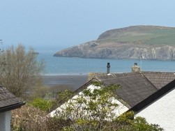 Tir Treharne, Newport, SA42