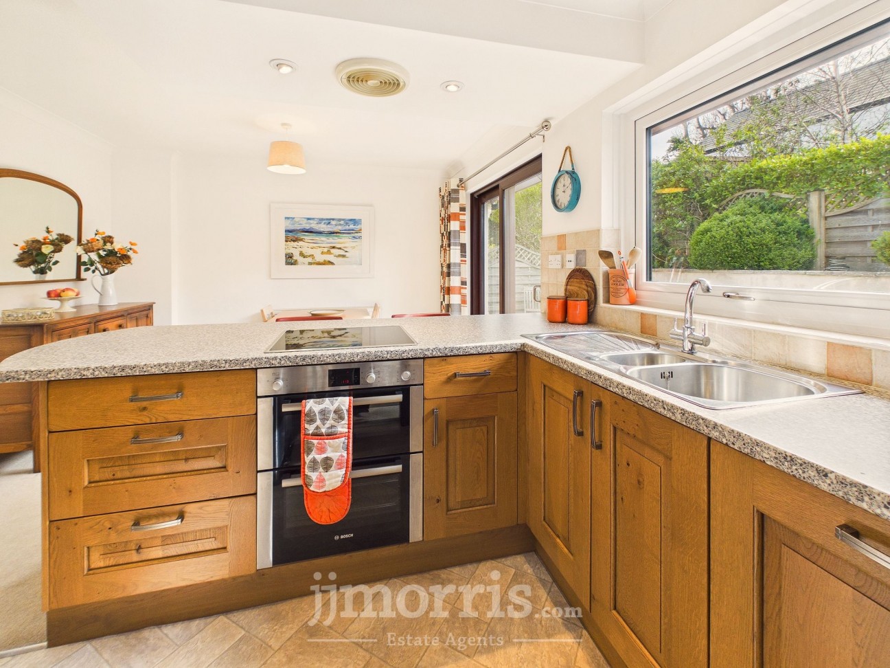 Tir Treharne, Newport, SA42