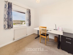 Tir Treharne, Newport, SA42