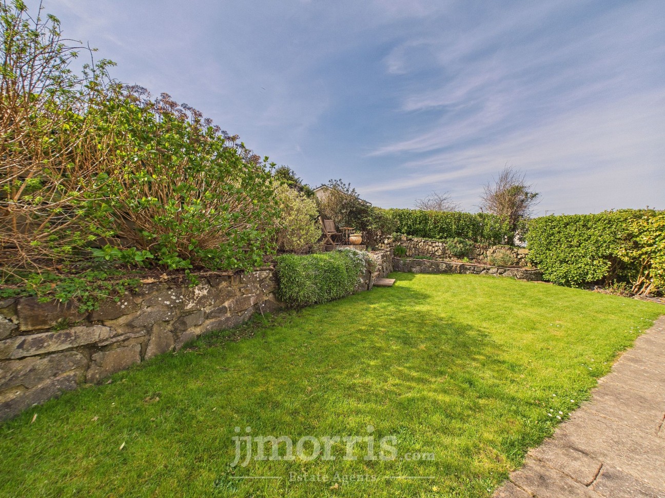 Tir Treharne, Newport, SA42