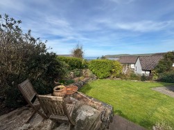 Tir Treharne, Newport, SA42