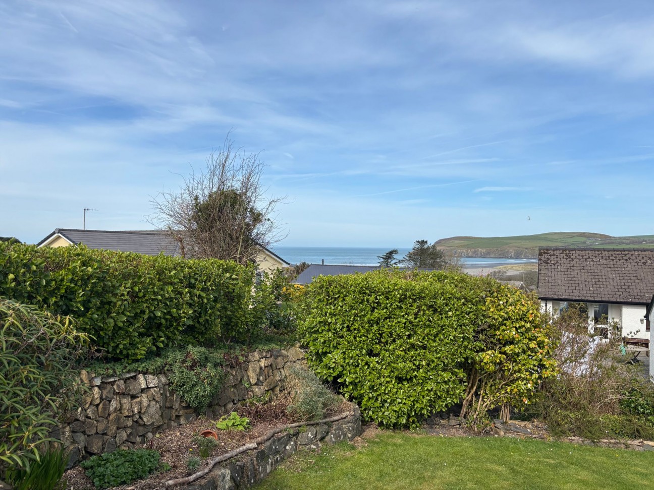 Tir Treharne, Newport, SA42