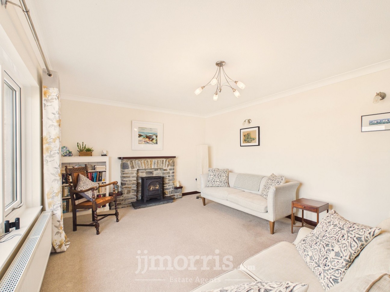 Tir Treharne, Newport, SA42