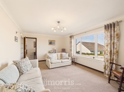 Tir Treharne, Newport, SA42