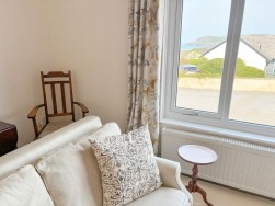 Tir Treharne, Newport, SA42