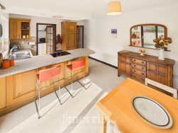 Tir Treharne, Newport, SA42