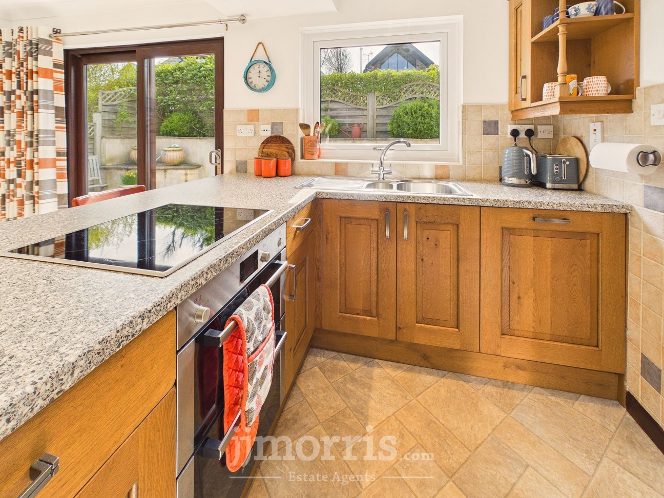 Tir Treharne, Newport, SA42