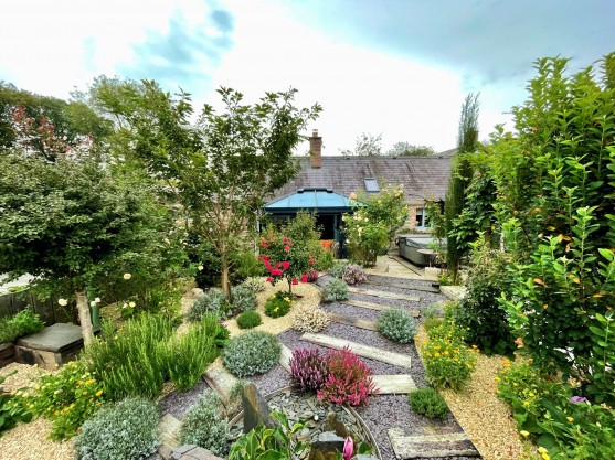 Login, Whitland, SA34