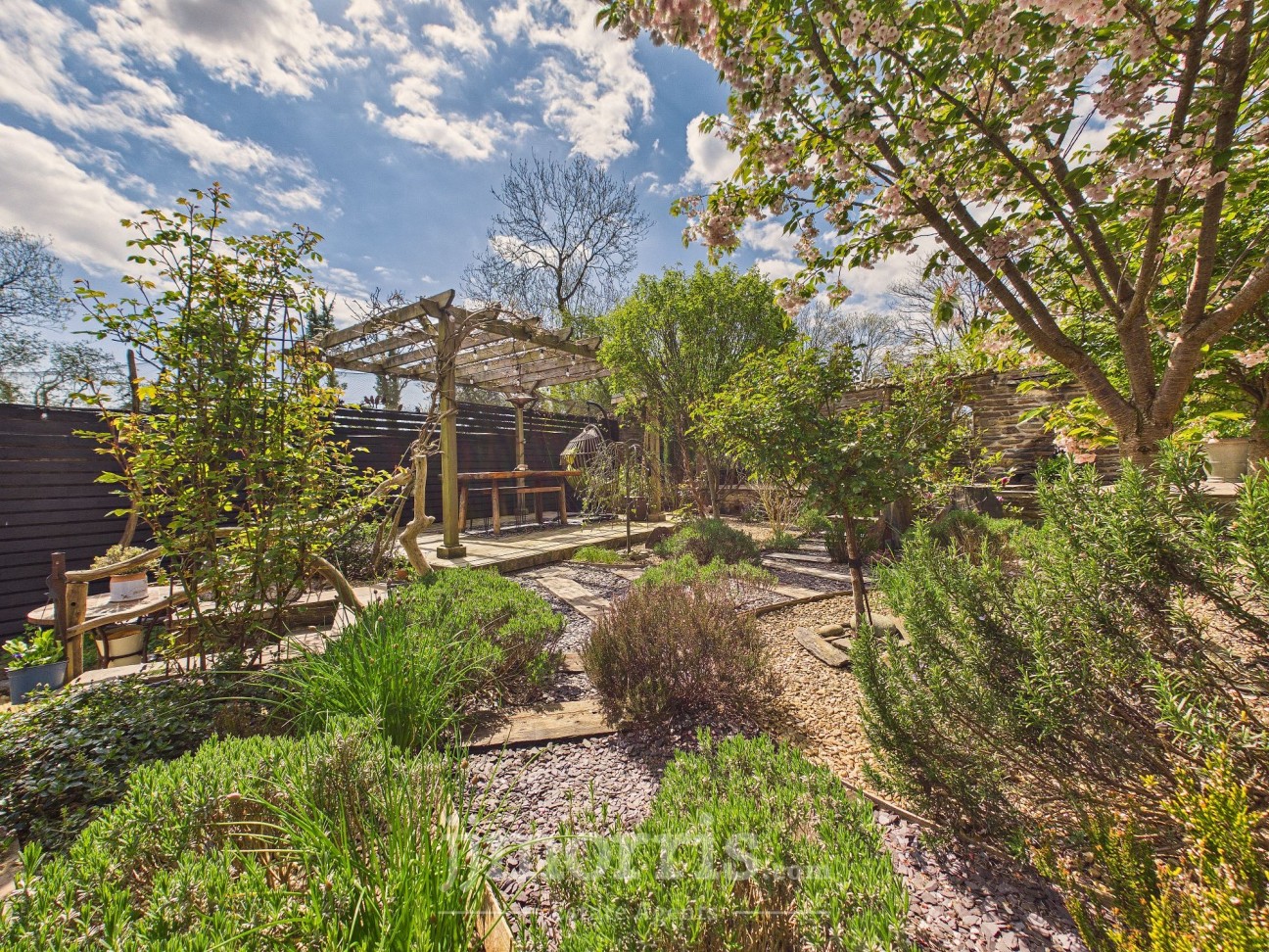 Login, Whitland, SA34