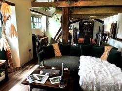 Login, Whitland, SA34