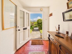North End, Trefin, SA62