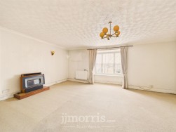 Main Street, Fishguard, SA65