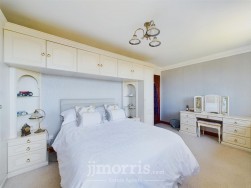 22 Heol Caradog, Fishguard, SA65