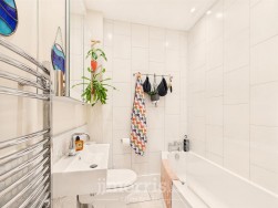 Kingsmoor Road, Kilgetty, SA68