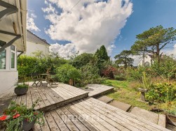 Kingsmoor Road, Kilgetty, SA68
