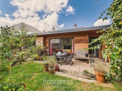 Kingsmoor Road, Kilgetty, SA68