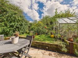 Kingsmoor Road, Kilgetty, SA68