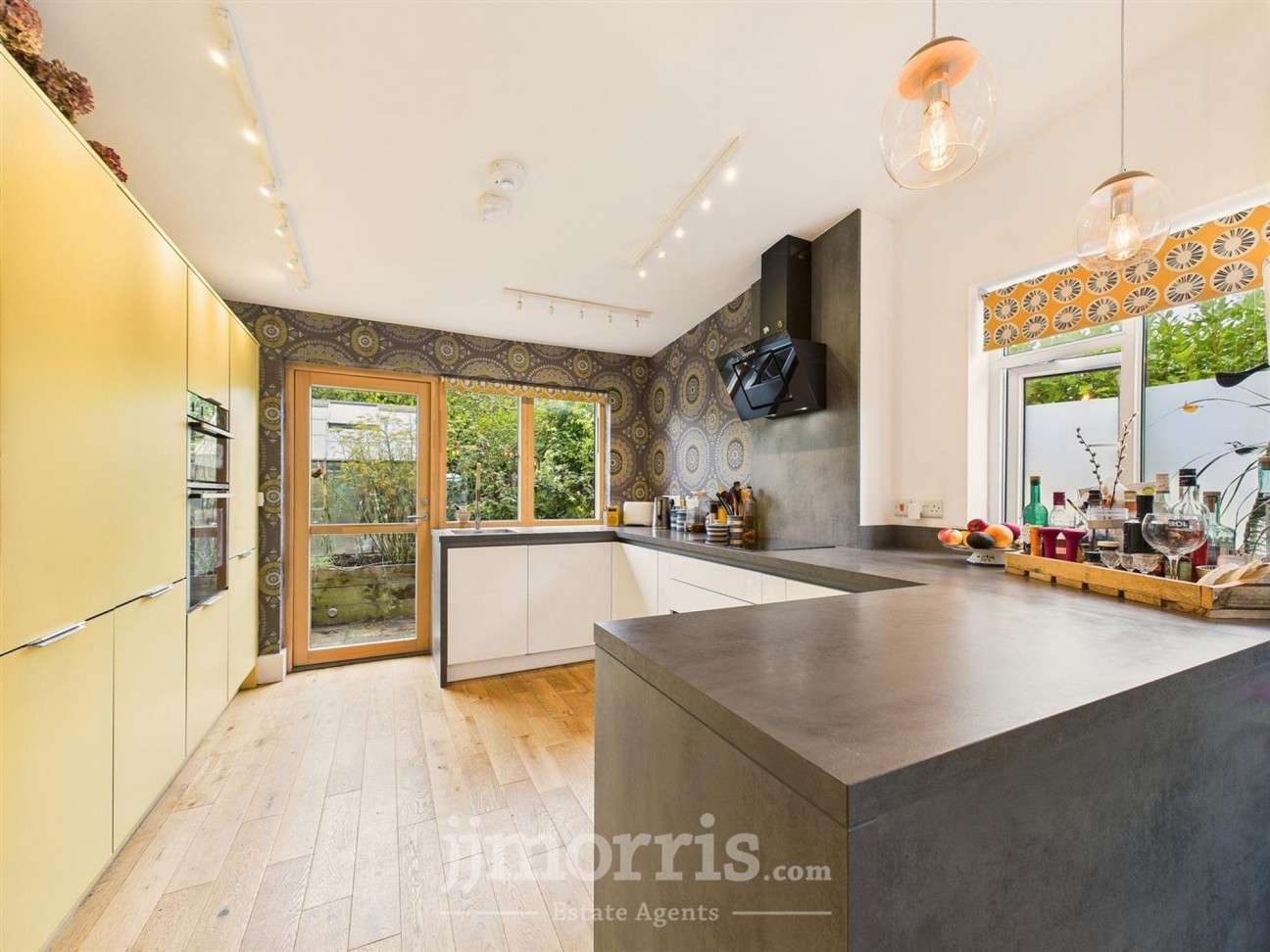 Kingsmoor Road, Kilgetty, SA68