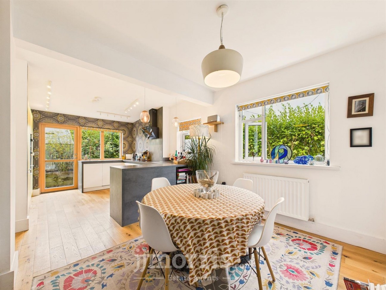 Kingsmoor Road, Kilgetty, SA68