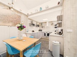 Upper West Street, Newport, SA42