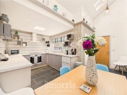 Upper West Street, Newport, SA42