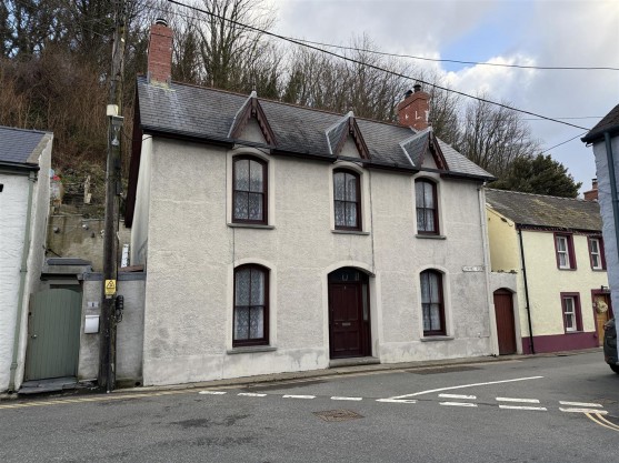 Glyn-Y-Mel Road, Lower Town, SA65