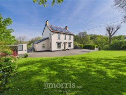 Dinas Cross, Newport, SA42