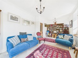 Dinas Cross, Newport, SA42