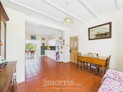 Dinas Cross, Newport, SA42