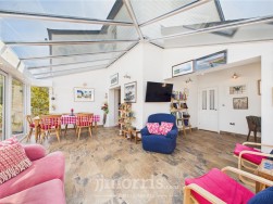 Dinas Cross, Newport, SA42