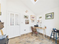 Dinas Cross, Newport, SA42