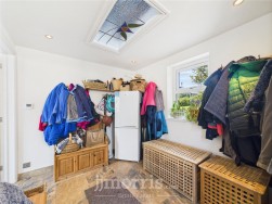 Dinas Cross, Newport, SA42