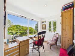 Dinas Cross, Newport, SA42