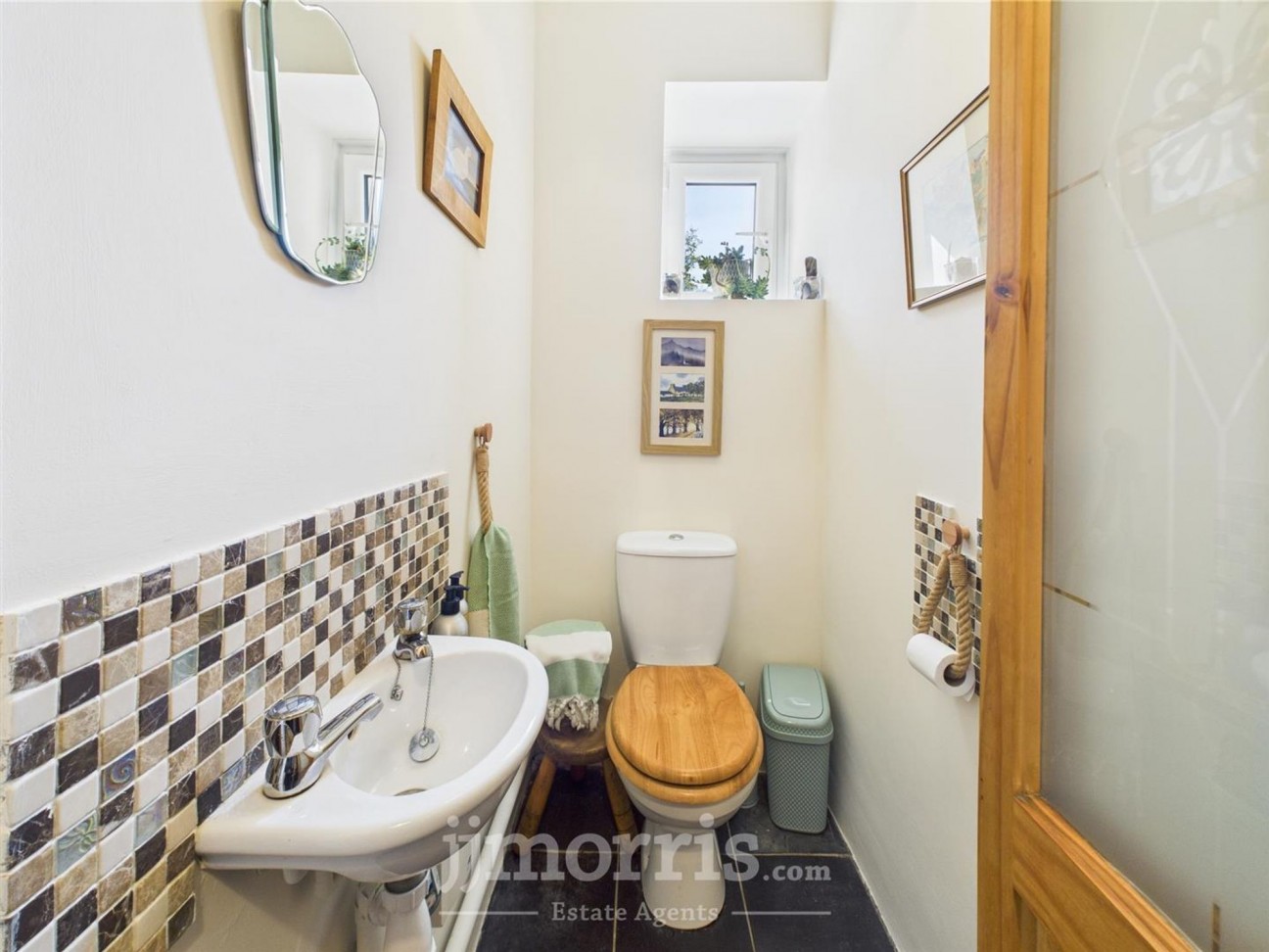 Dinas Cross, Newport, SA42