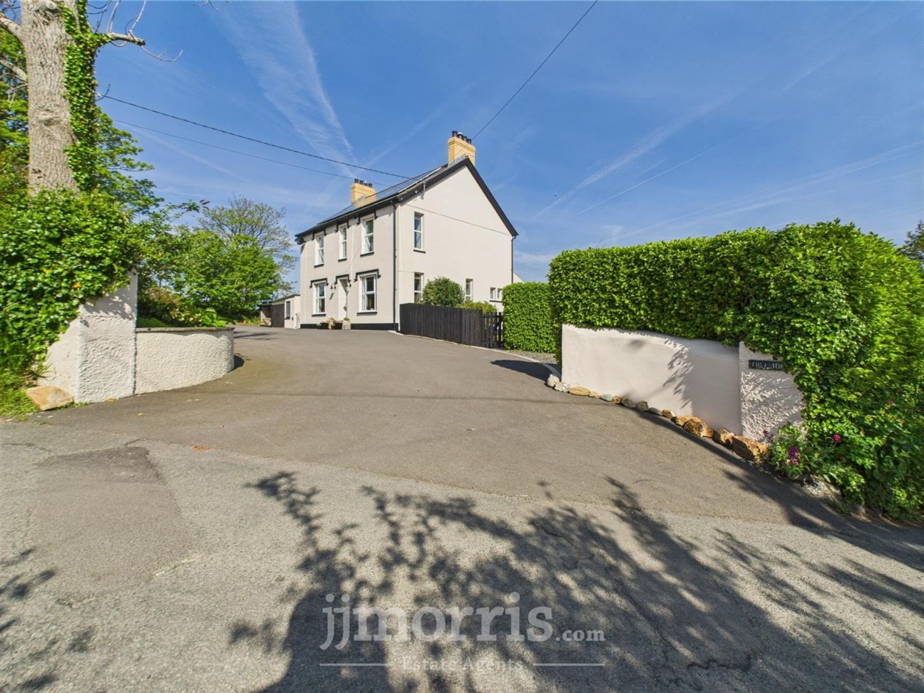 Dinas Cross, Newport, SA42