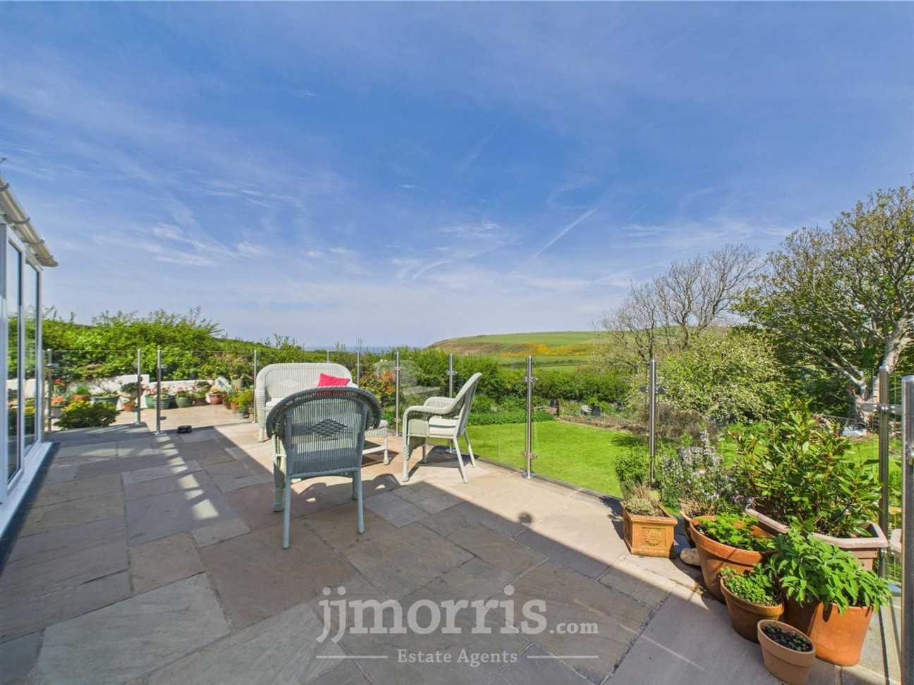 Dinas Cross, Newport, SA42