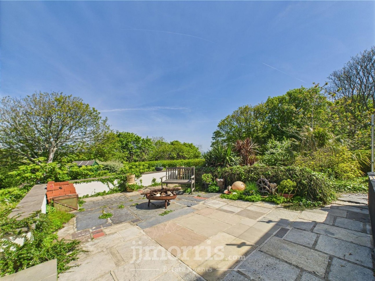 Dinas Cross, Newport, SA42