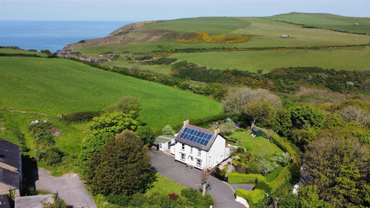 Dinas Cross, Newport, SA42