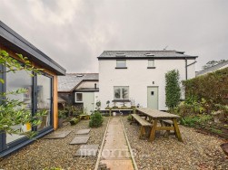 Cold Blow, Narberth, SA67