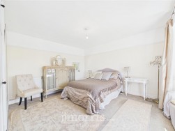 Eglwyswrw, Crymych, SA41